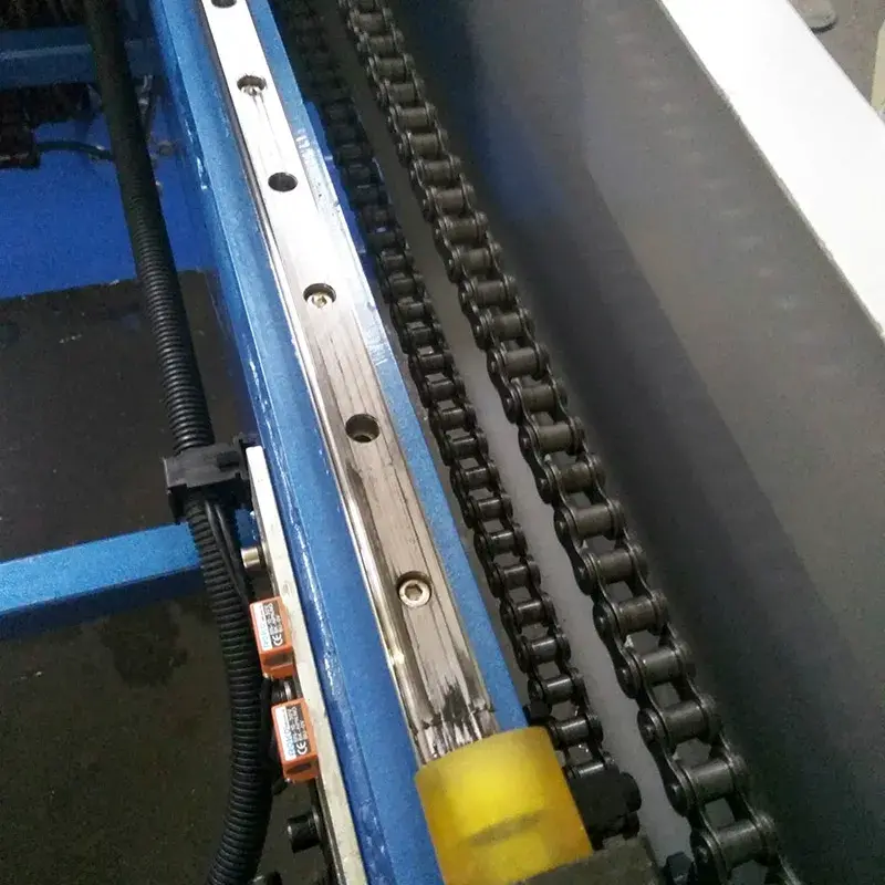 Automatic slide table die cutting machine Automatic slide table die cutting machine