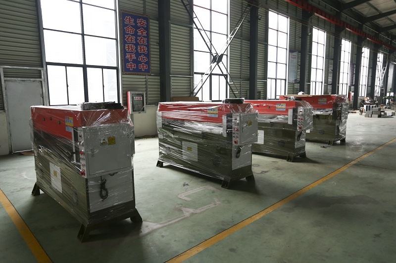 Professional die cutting machine manufacturer four column die cutting machine