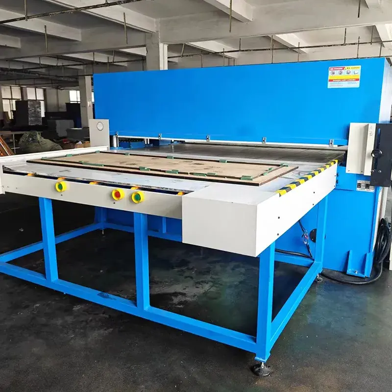 Automatic slide table die cutting machine Automatic slide table die cutting machine