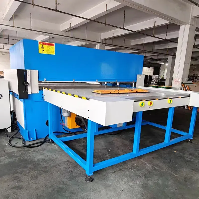 Automatic slide table die cutting machine Automatic slide table die cutting machine