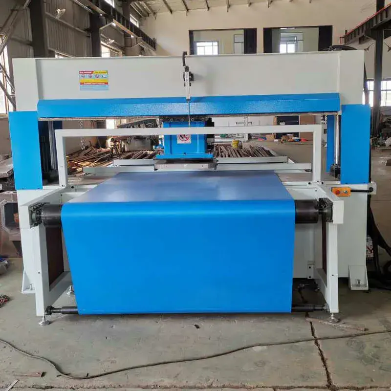 Automatic die cutting shoemaking machine Automatic die cutting shoemaking machine